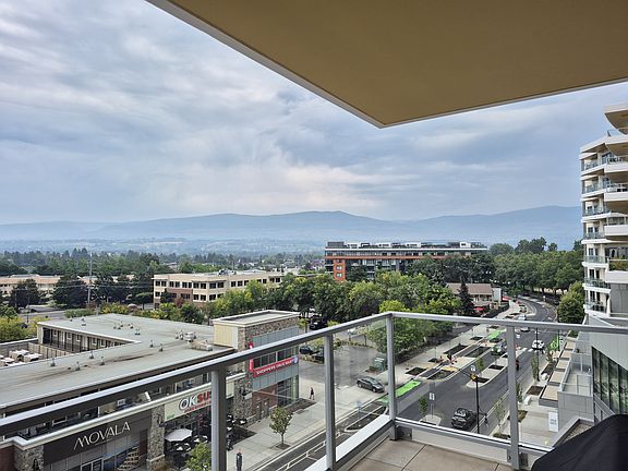 2nd image of 3300 Lakeshore Rd #602