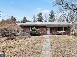 2639 Panther Valley Rd, Pottsville, PA 17901