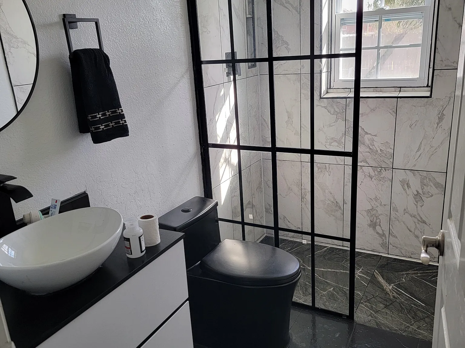 1 bed, 100 sqft, $800 — Photo 3