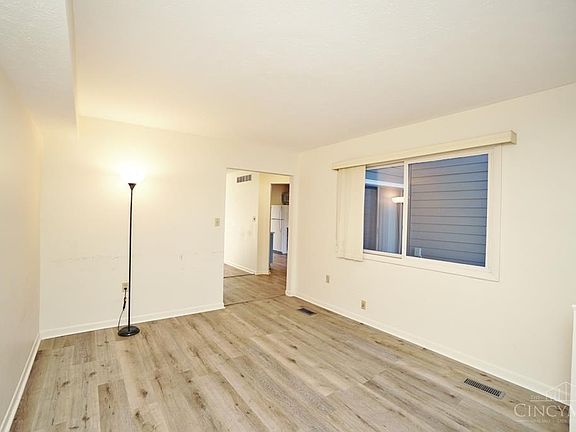 5th image of 9811 Timbers Dr