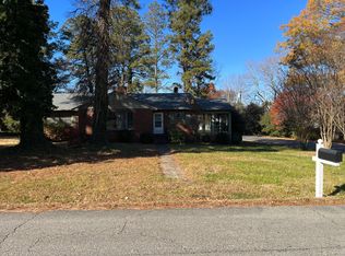 2332 Pineway Dr, Richmond, VA 23225