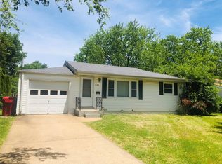 1135 Flordawn Dr, Florissant, MO 63031