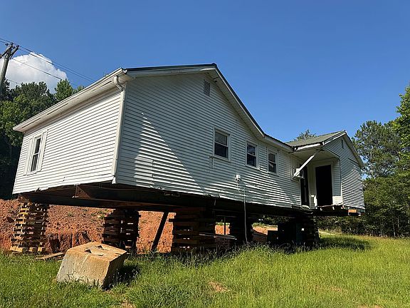 4th image of 4156 Barnett Shoals Rd