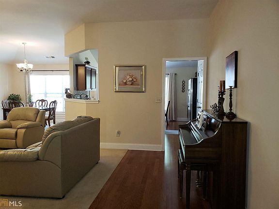 4th image of 2320 Hickory Station Cir