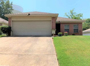 1609 Deerfield Rd, Benton, AR 72019