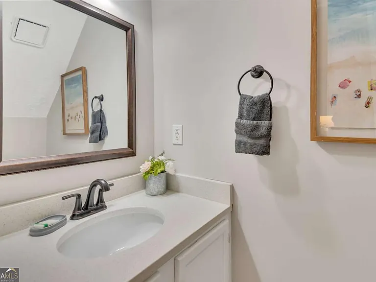 4521 Coopers Creek Cir SE — Photo 6