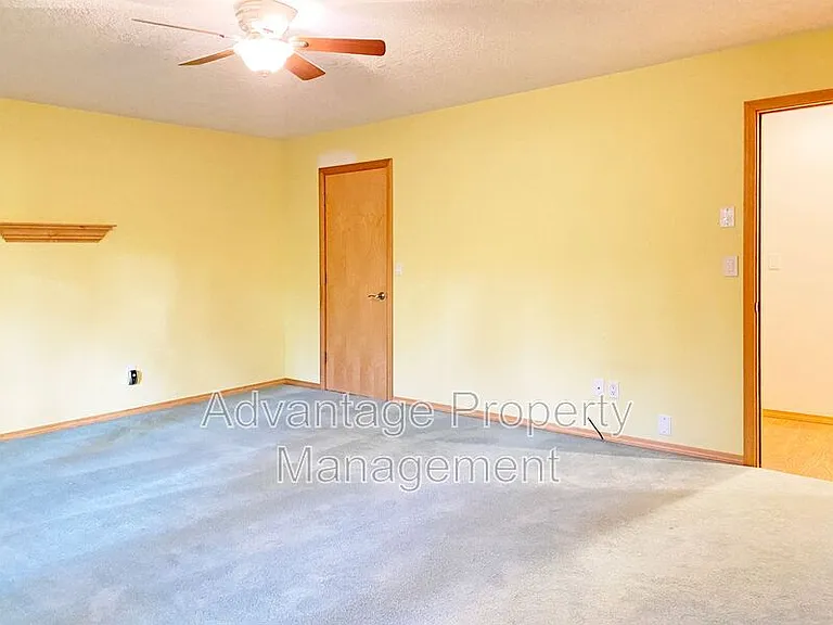 1340 SW Timian St — Photo 20