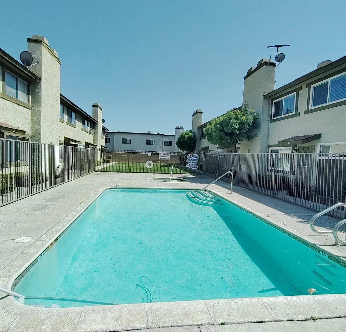 3 bed, 2.5 bath, 1351 sqft, $2,850 — Photo 1