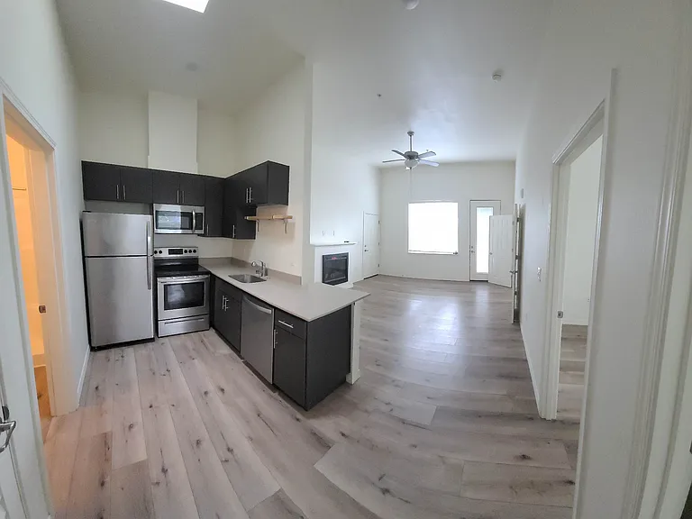Clark Apartments — Photo 11