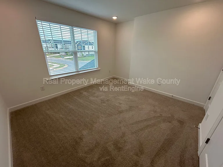 156 Sargents St — Photo 28