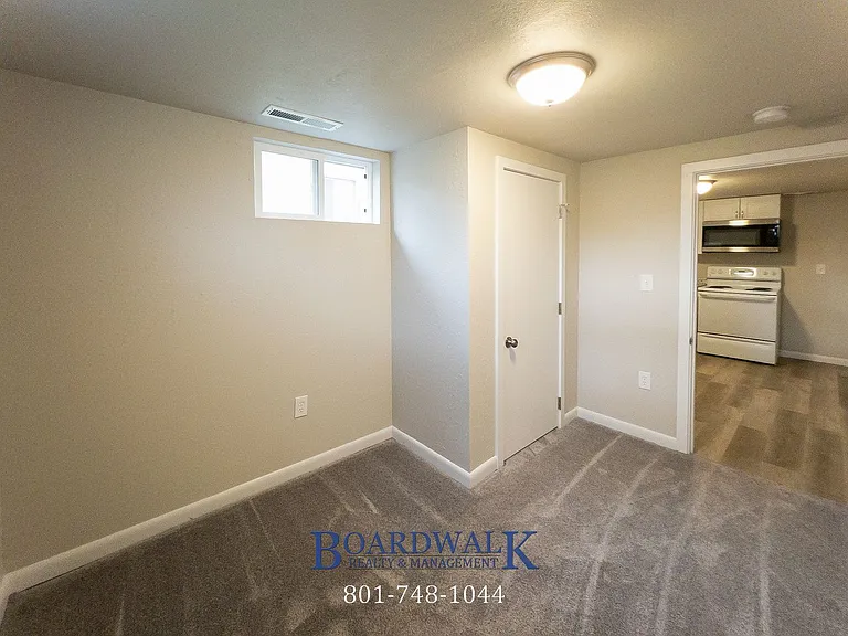 34 Glenwood Ave — Photo 12