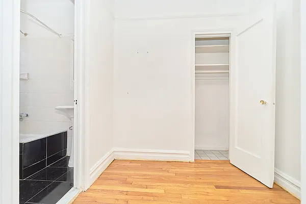 Rented by Compass | media 6
