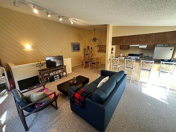 2nd image of 723C Gary Ln