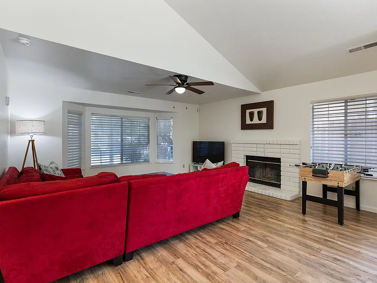 3071 Ironwood Ct — Photo 10