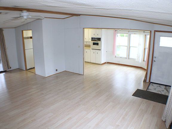 5th image of 6122 Palm Breezes Dr
