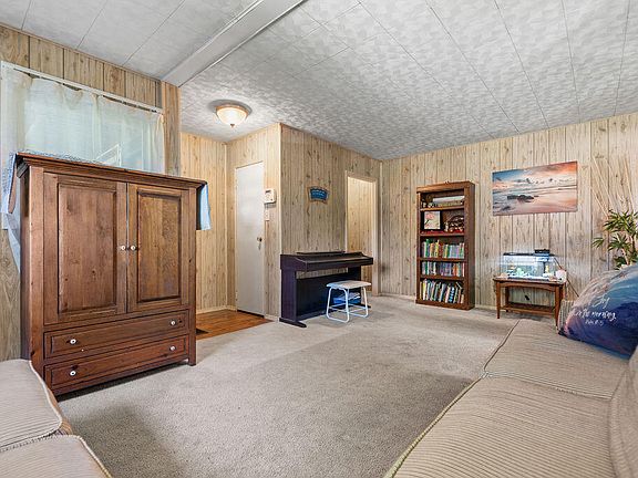 3rd image of 6909 Lindberg Ave