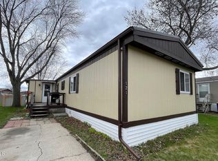 121 Northland Est, Jamestown, ND 58401