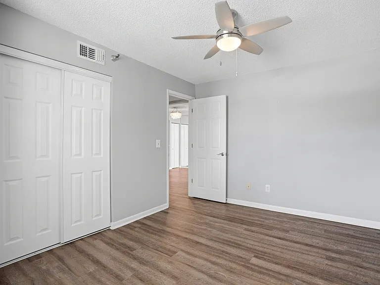 3002 W Cleveland St #B8 — Photo 18