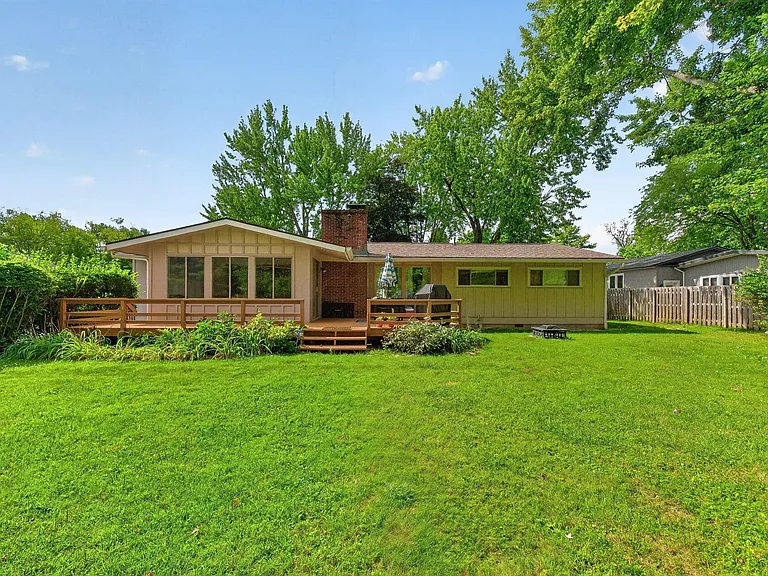 3900 Schirtzinger Rd — Photo 32