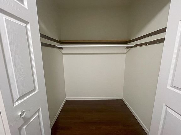 5th image of 204 S Hess St #106
