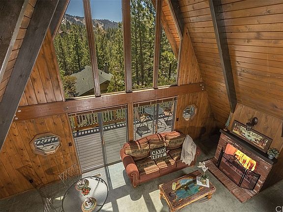 3rd image of 43787 Canyon Crest Dr