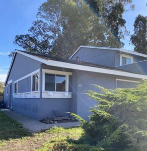 957 S Arnold Way, Half Moon Bay, CA, 94019