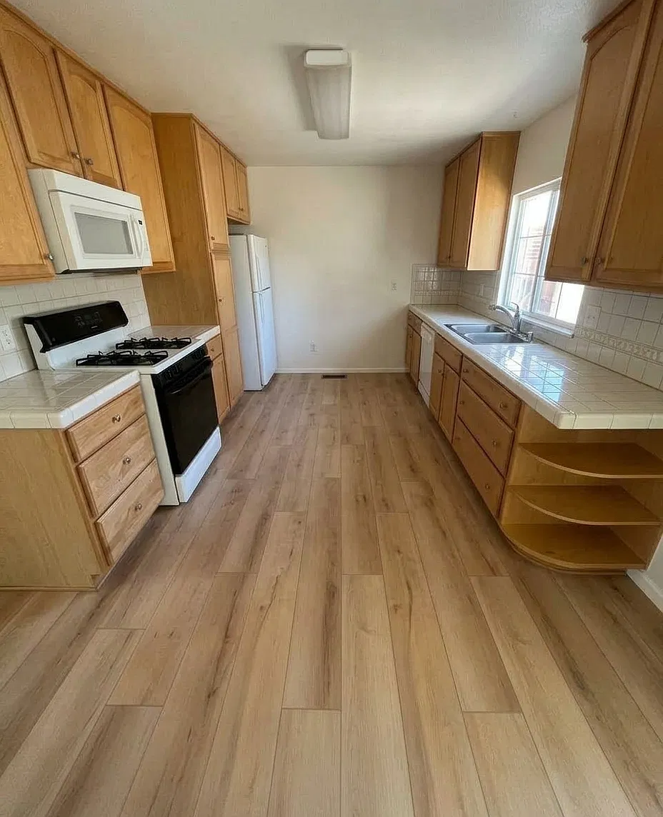 1 bed, 950 sqft, $2,600 — Photo 3