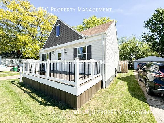 3rd image of 219 E 330th St