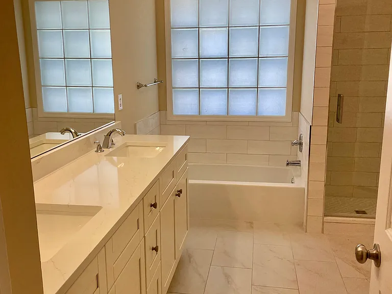 1241 Summer Haven Cir — Photo 19