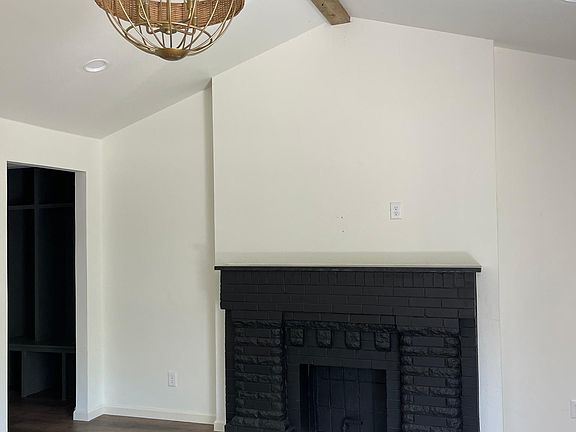 5th image of 2903 NW 19th St