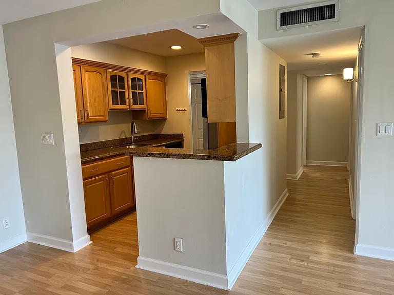 1515 E Broward Blvd #305 — Photo 19