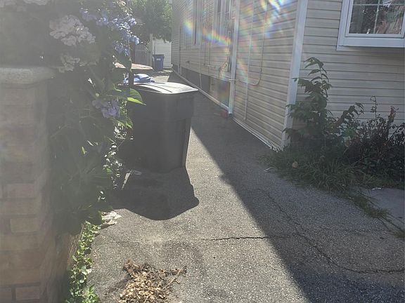 5th image of 8632 122nd Street