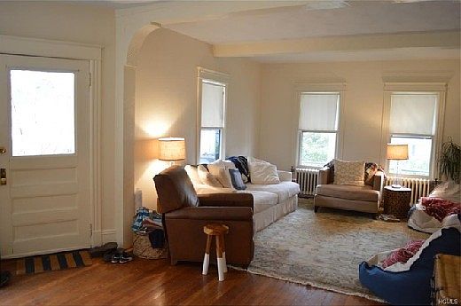 4th image of 227 Washington Ave #1