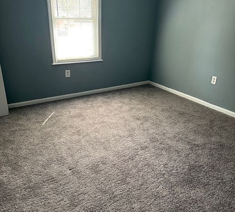 3rd image of 1720 Windsor Dr #1720