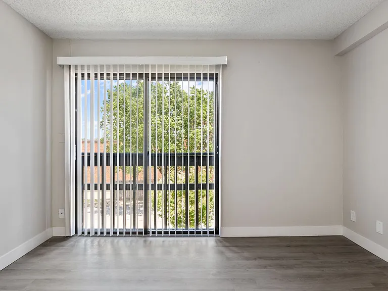 Avia Apartments — Photo 72