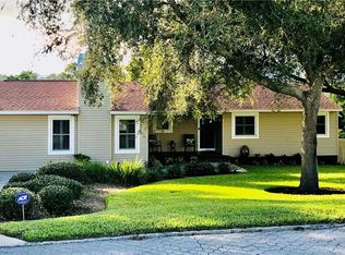 1204 N Florida Ave, Tarpon Springs, FL 34689