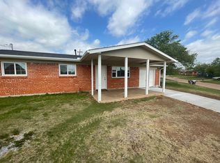 907 SW 46th St, Lawton, OK 73505