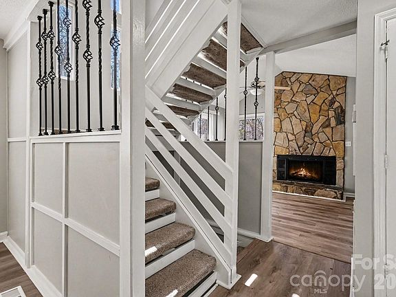 5th image of 2312 Brook Canyon Dr