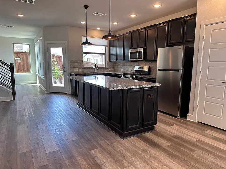 14228 Walsh Ave — Photo 5