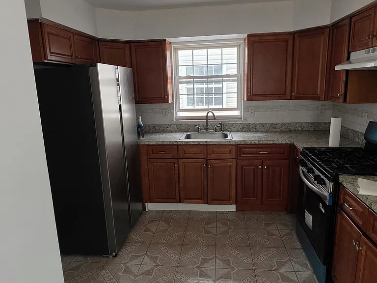 1079 Magnolia Ave — Photo 5