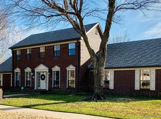 403 Fairway Ct, Broken Arrow, OK 74011