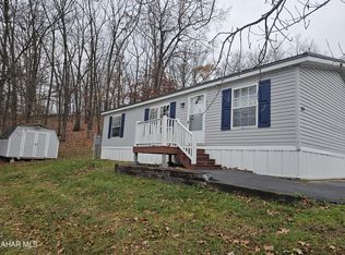 553 Castle Dr, Duncansville, PA