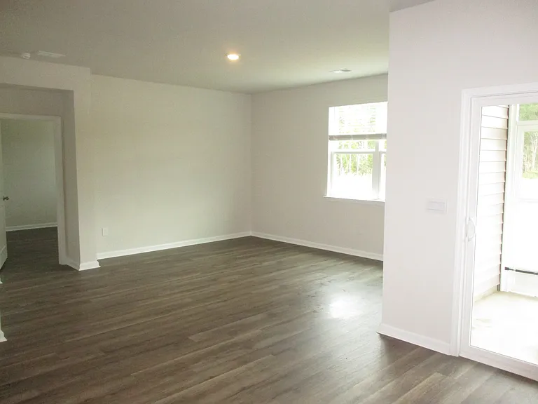 1443 Porchfield Dr — Photo 10