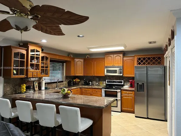 7600 SW 19th Ter, Miami, FL 33155