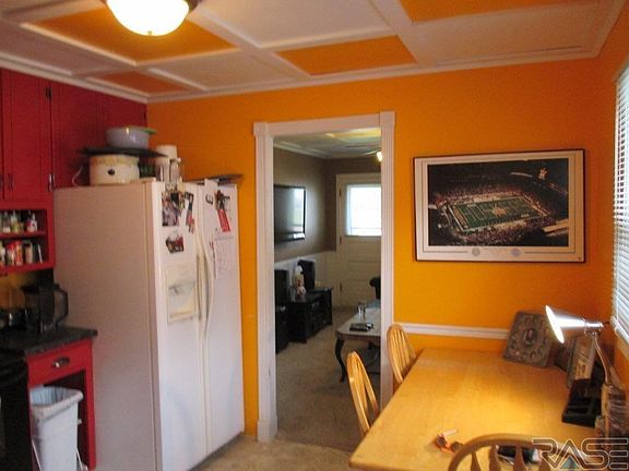 3rd image of 204 S Church Ave