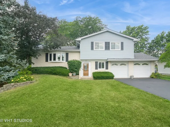 1406 Evans Ct, Elk Grove Village, IL 60007
