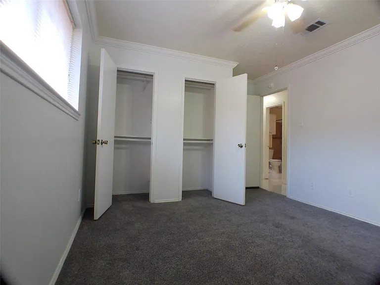 6350 Crestside Dr — Photo 15
