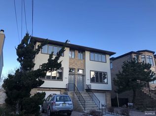 2453 Leighton St #B, Fort Lee, NJ 07024