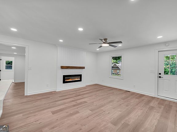 5th image of 152 Mountain Creek Dr