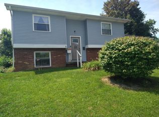 9 Oakmont Ct, Beech Grove, IN 46107